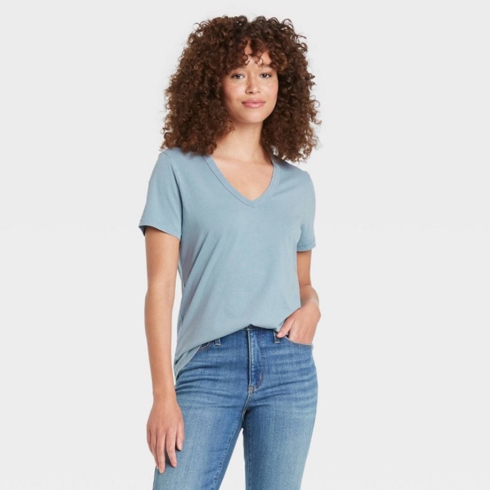 Universal Thread Basic Pale Blue V-Neck T-Shirt
